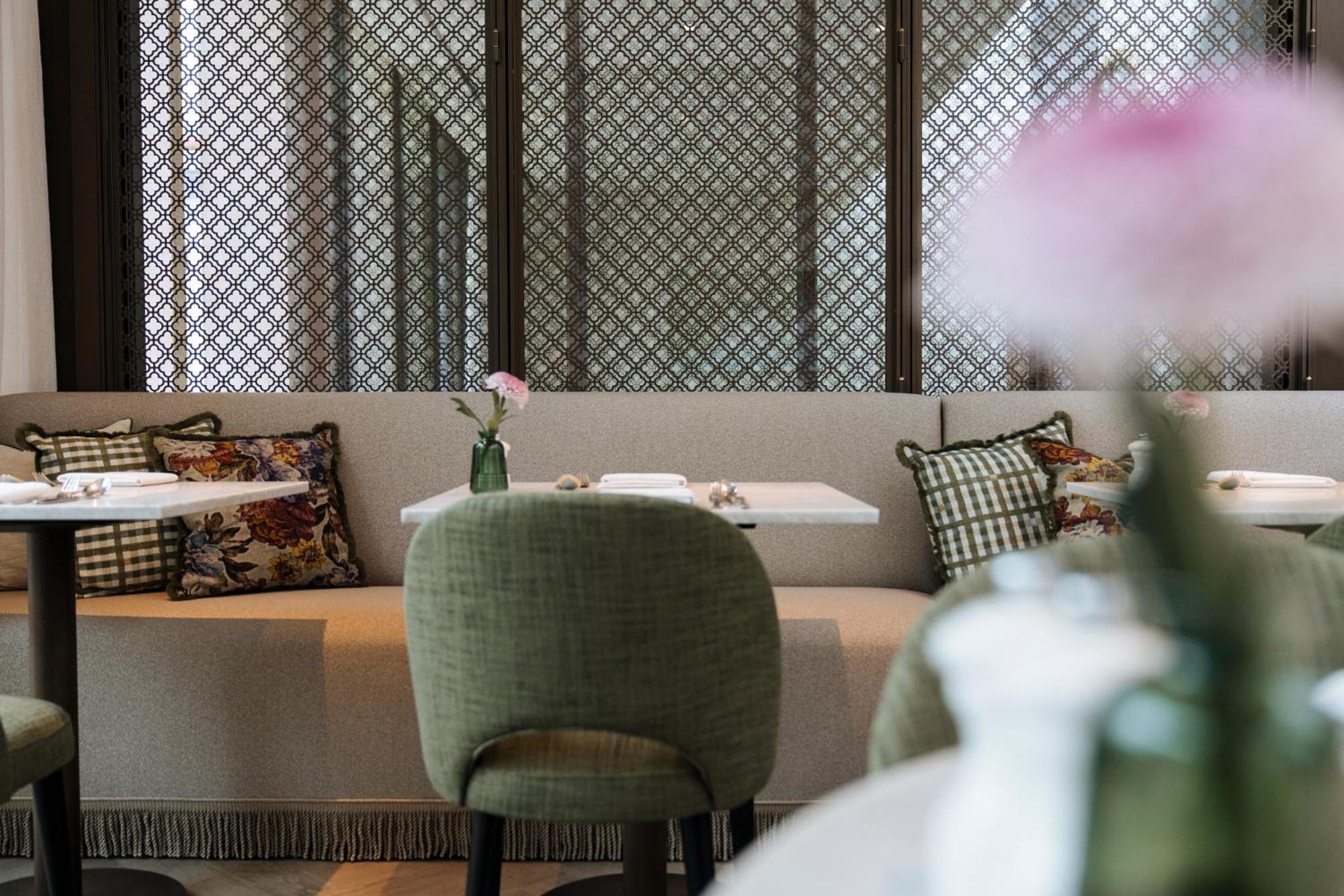 Hotel De Tuilerieen - Small Luxury Of The World Brügge